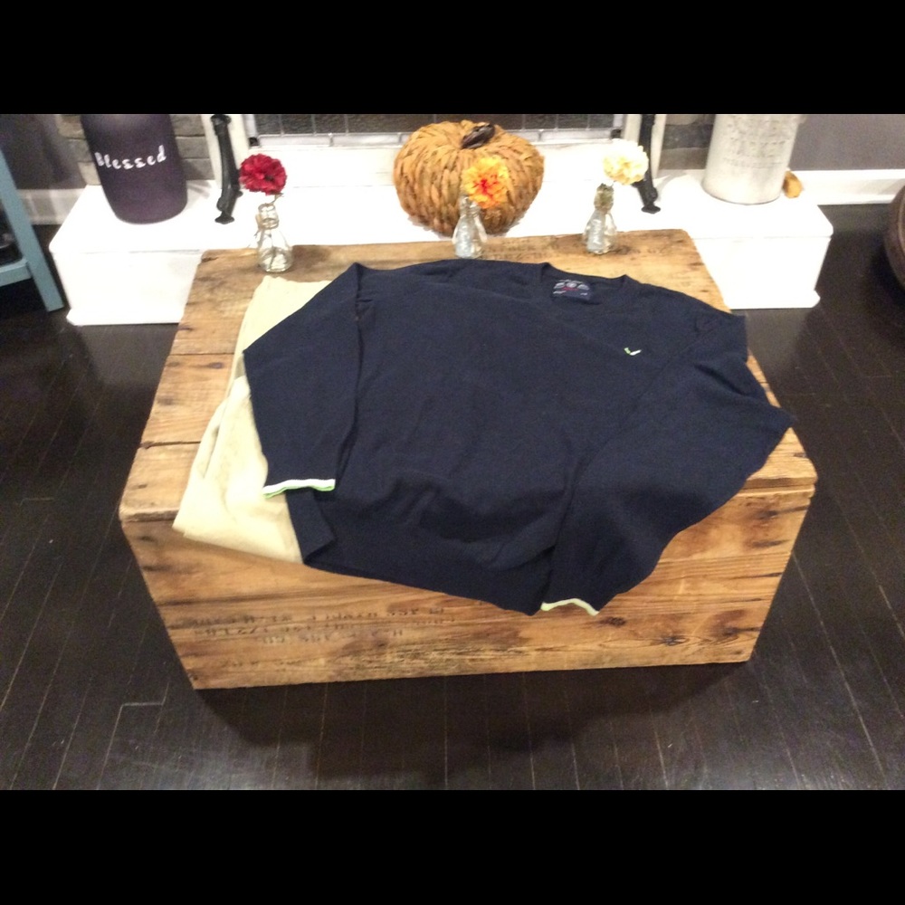 American Eagle Outfitters sweater
